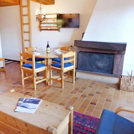 Les Arsets.18 Apartment